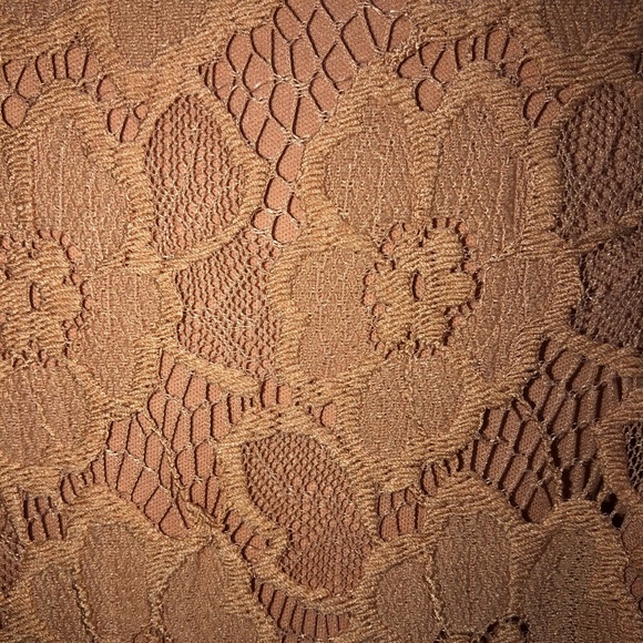 Nude Floral Lace Dress - Picture 4 of 4